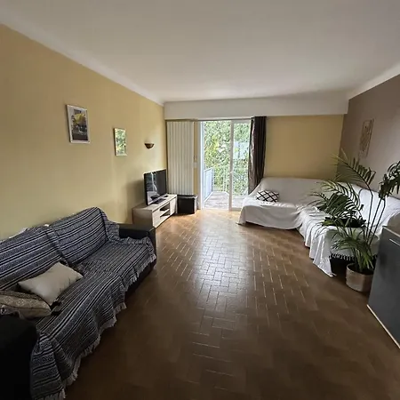 House Of Dreamers - 6 Bedrooms - 12 People - Near 생나제르