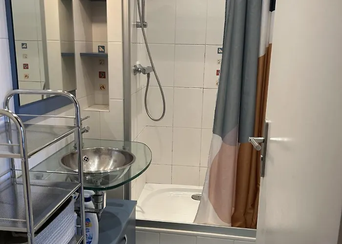 House Of Dreamers - 6 Bedrooms - 12 People - Near Vakantiehuis Saint-Nazaire (Loire-Atlantique)