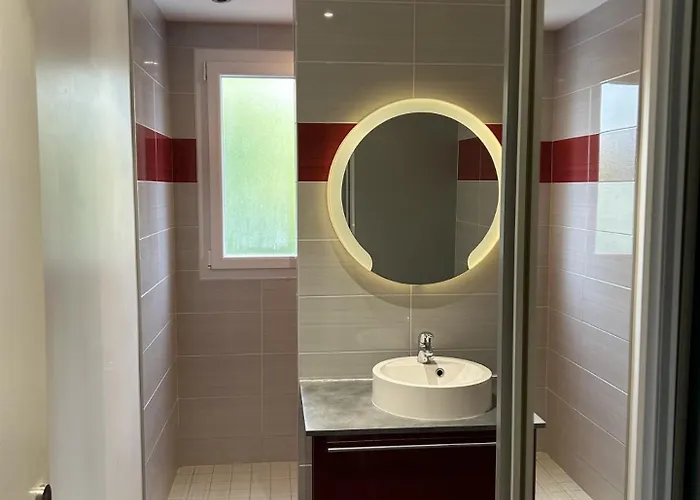 House Of Dreamers - 6 Bedrooms - 12 People - Near *